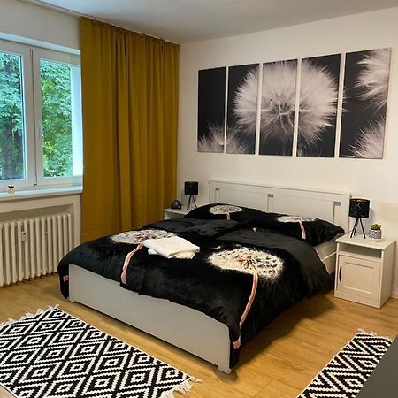 Studio Apartment Dandelion Bratislava Luaran gambar