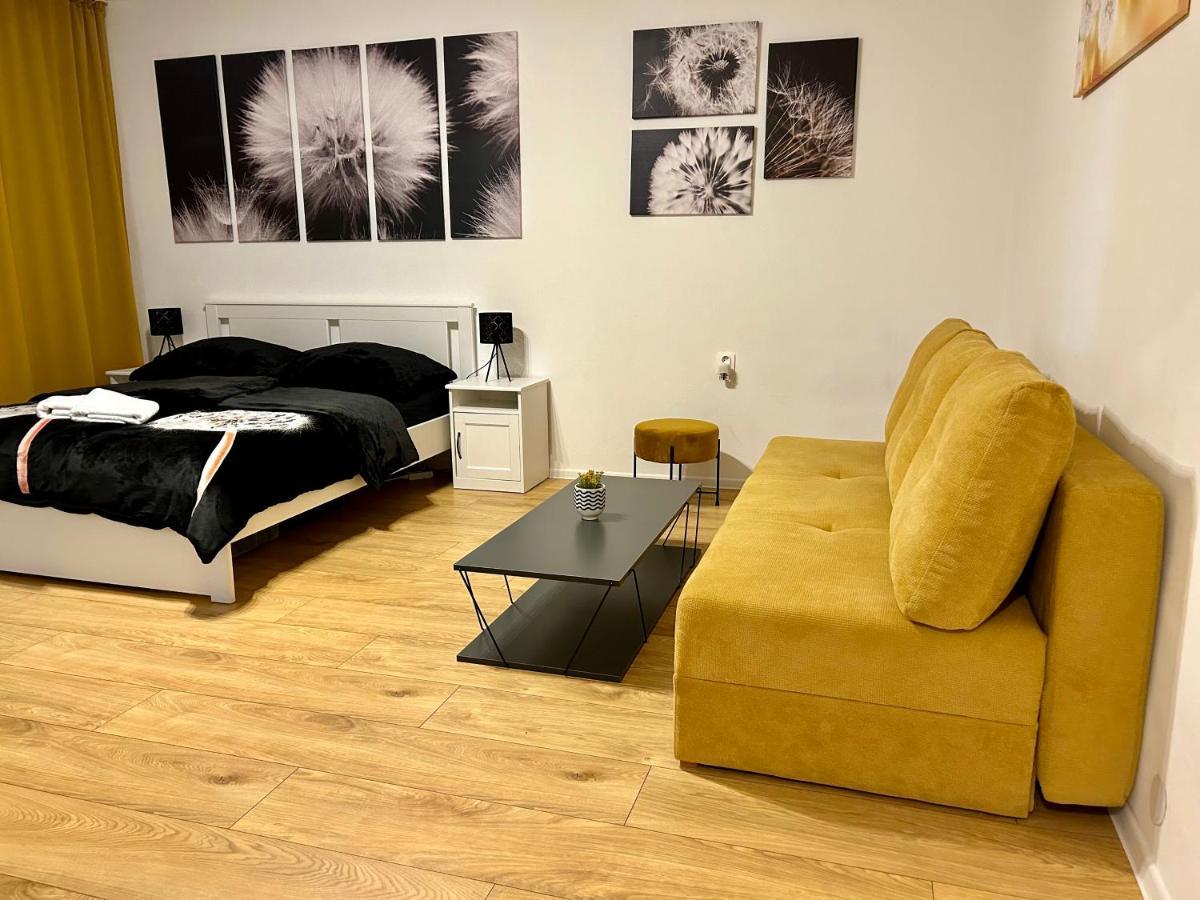 Studio Apartment Dandelion Bratislava Luaran gambar